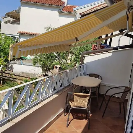 Apartment In Porec/istrien 33353